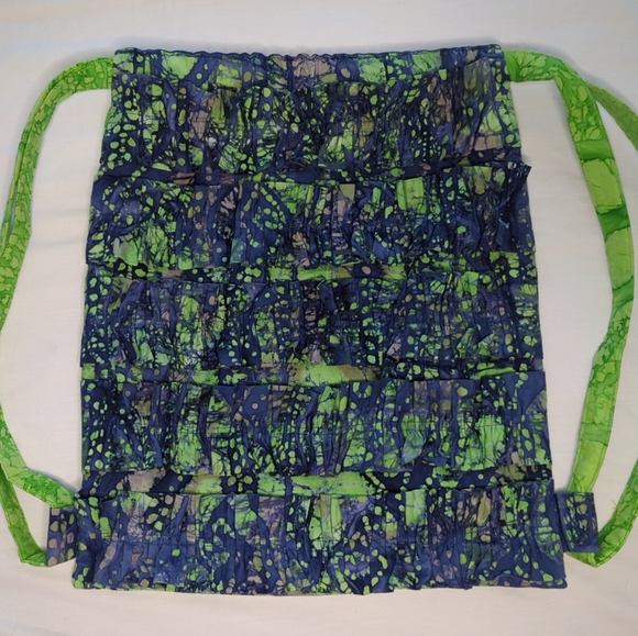 Handmade Green And Blue Batik/Tie-dye Ruffles And Drawstring Backpack - Picture 10 of 10